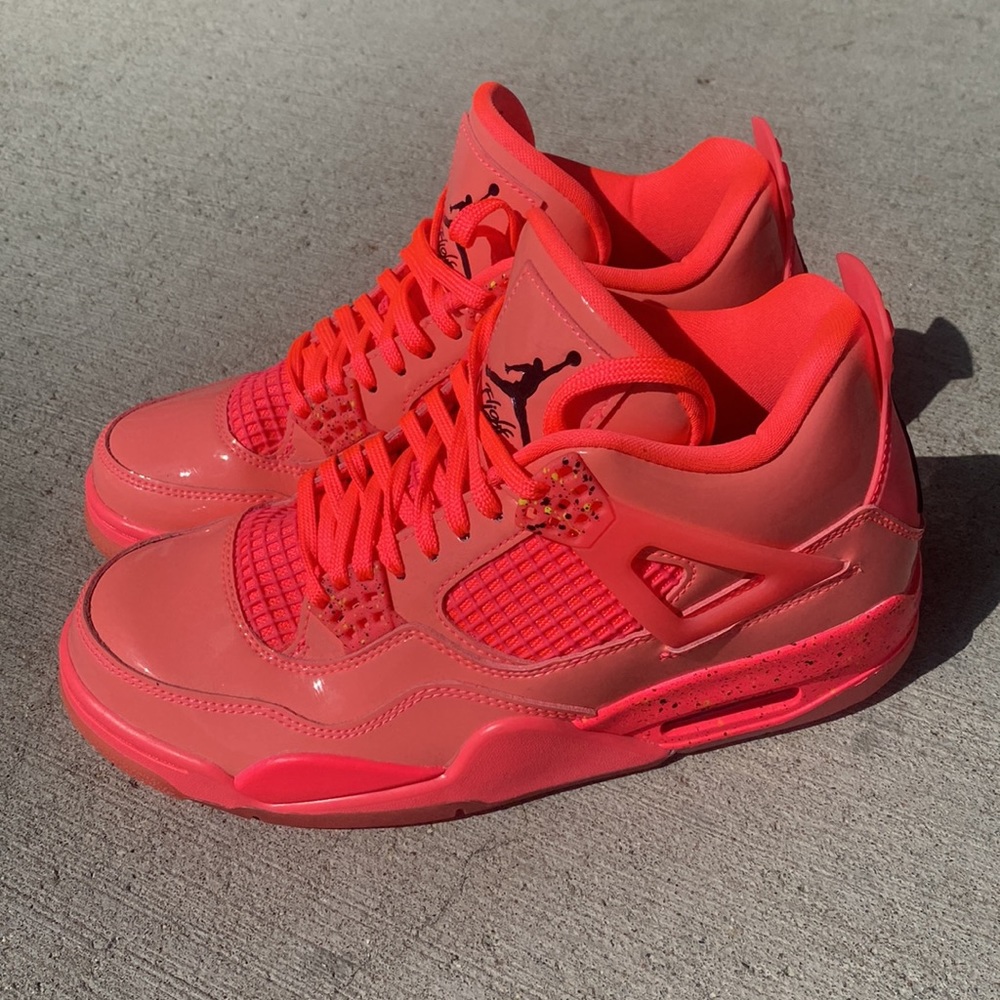 Jordan 4s Retro Hot Punch (W)